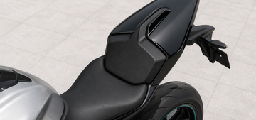 CFMOTO 675SR-R Seat Cowl installed on the CF 675SR, scene close-up