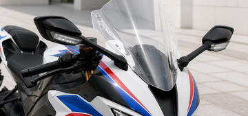 ZXMOTO 500RR Tall Windshield installed on the ZX-500RR, scene close-up