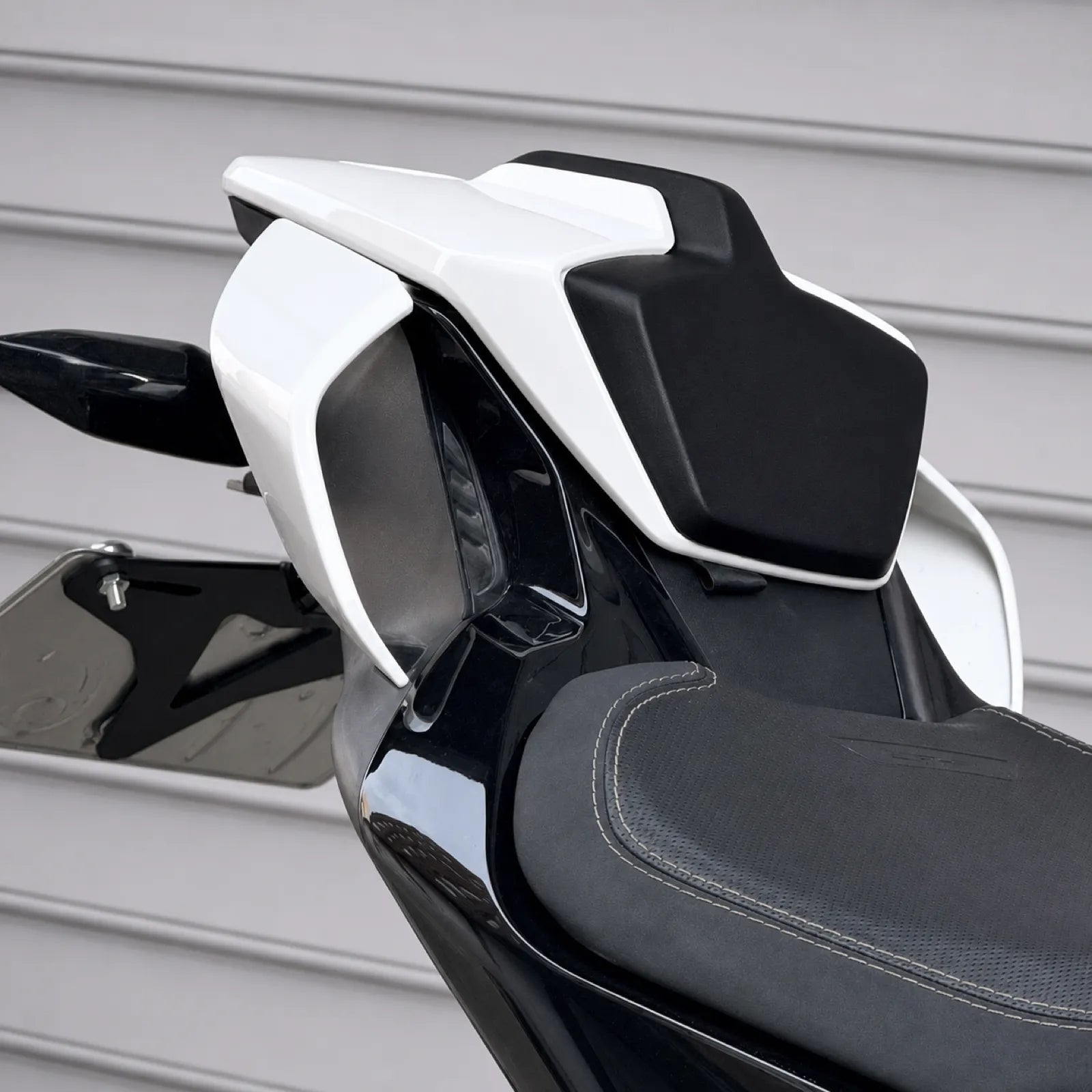 CF 675SR OEM Seat Cowl, photo 5 of 11
