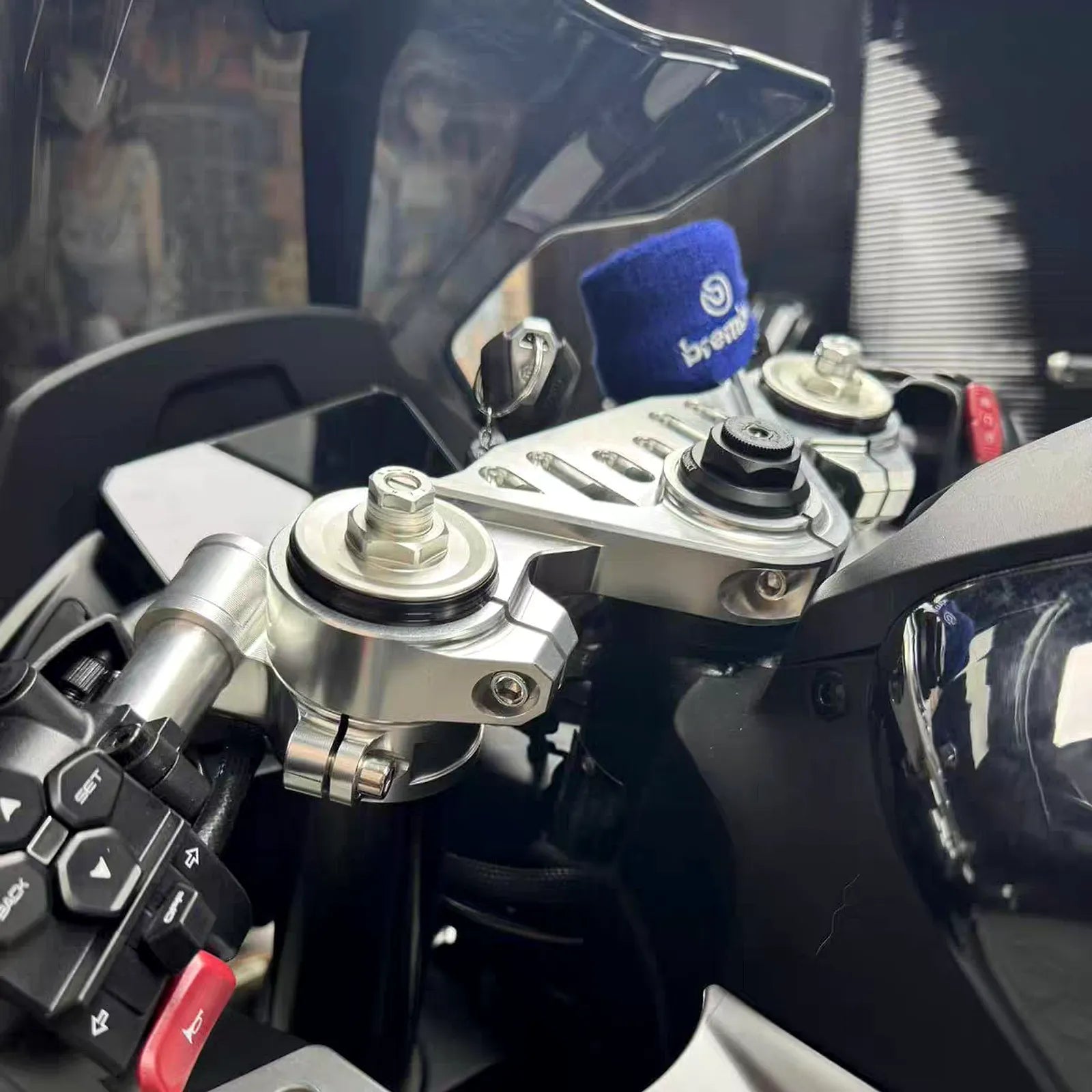 CF 675SR Top Triple Clamp + Clip-On Handlebars, photo 7 of 13