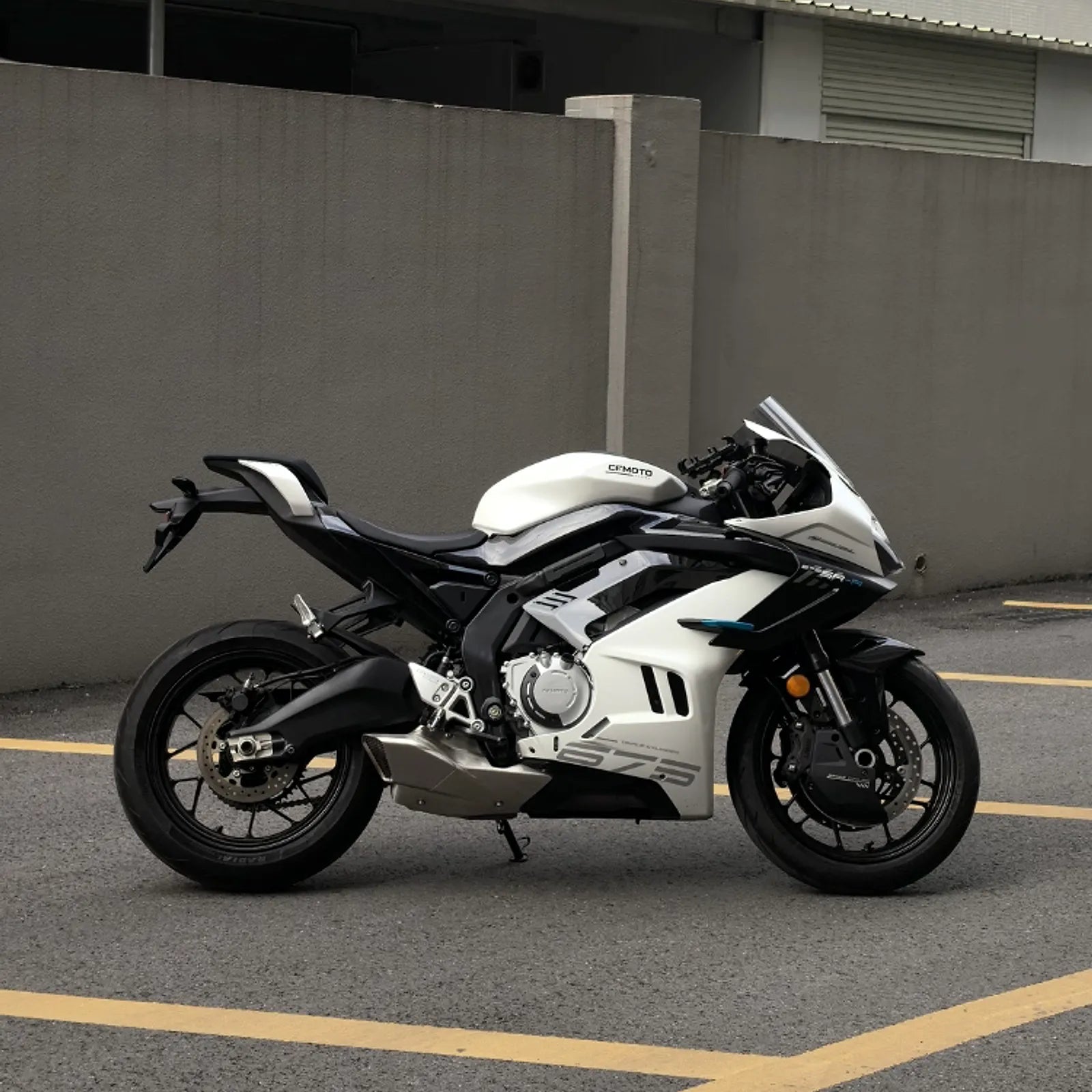 CF 675SR Side Panel, photo 11 of 18