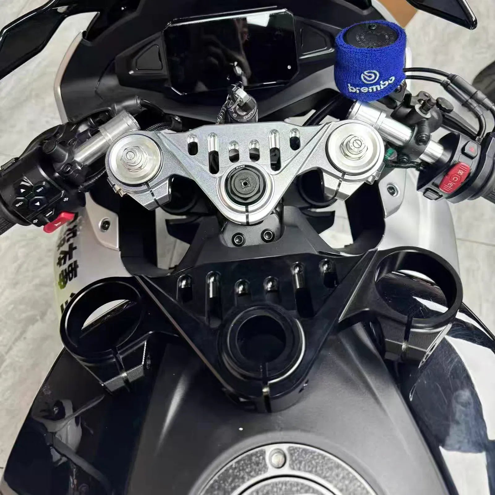 CF 675SR Top Triple Clamp + Clip-On Handlebars, photo 11 of 13