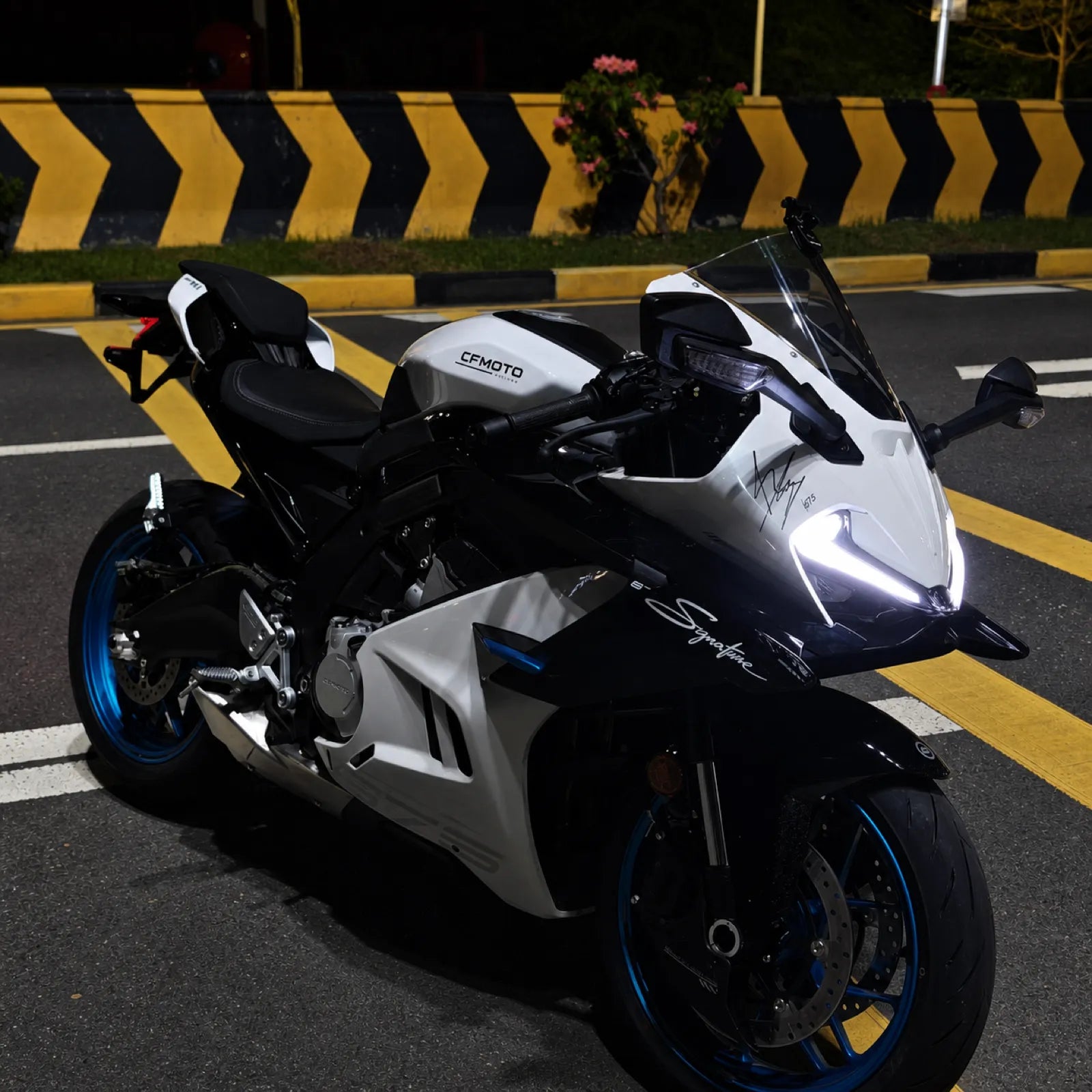 CF 675SR Split Racing Windshield, photo 13 of 18