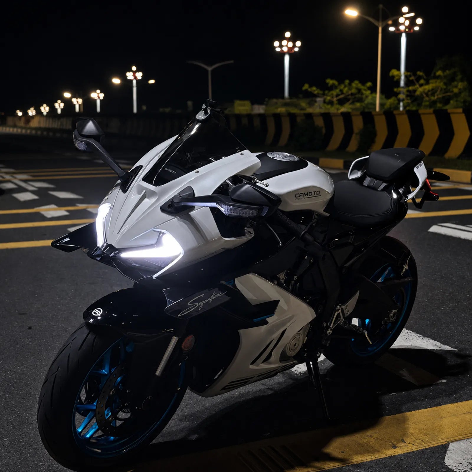 CF 675SR Split Racing Windshield, photo 14 of 18