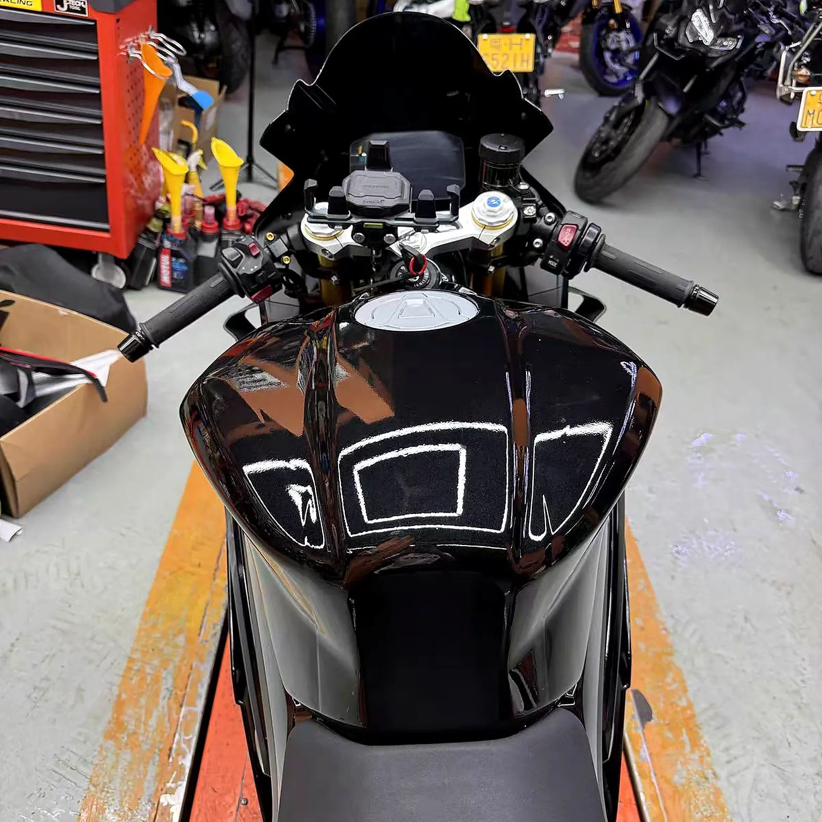 ZX-500RR Tank Cover, photo 14 of 15