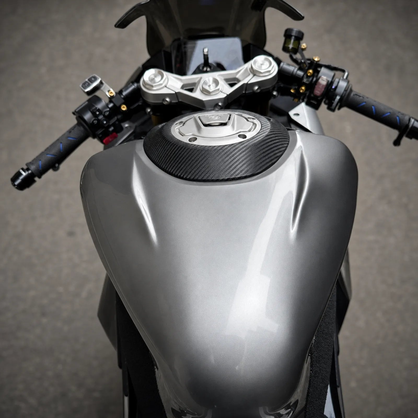CF 450SR Half-Wrap Tank Cover, photo 5 of 10