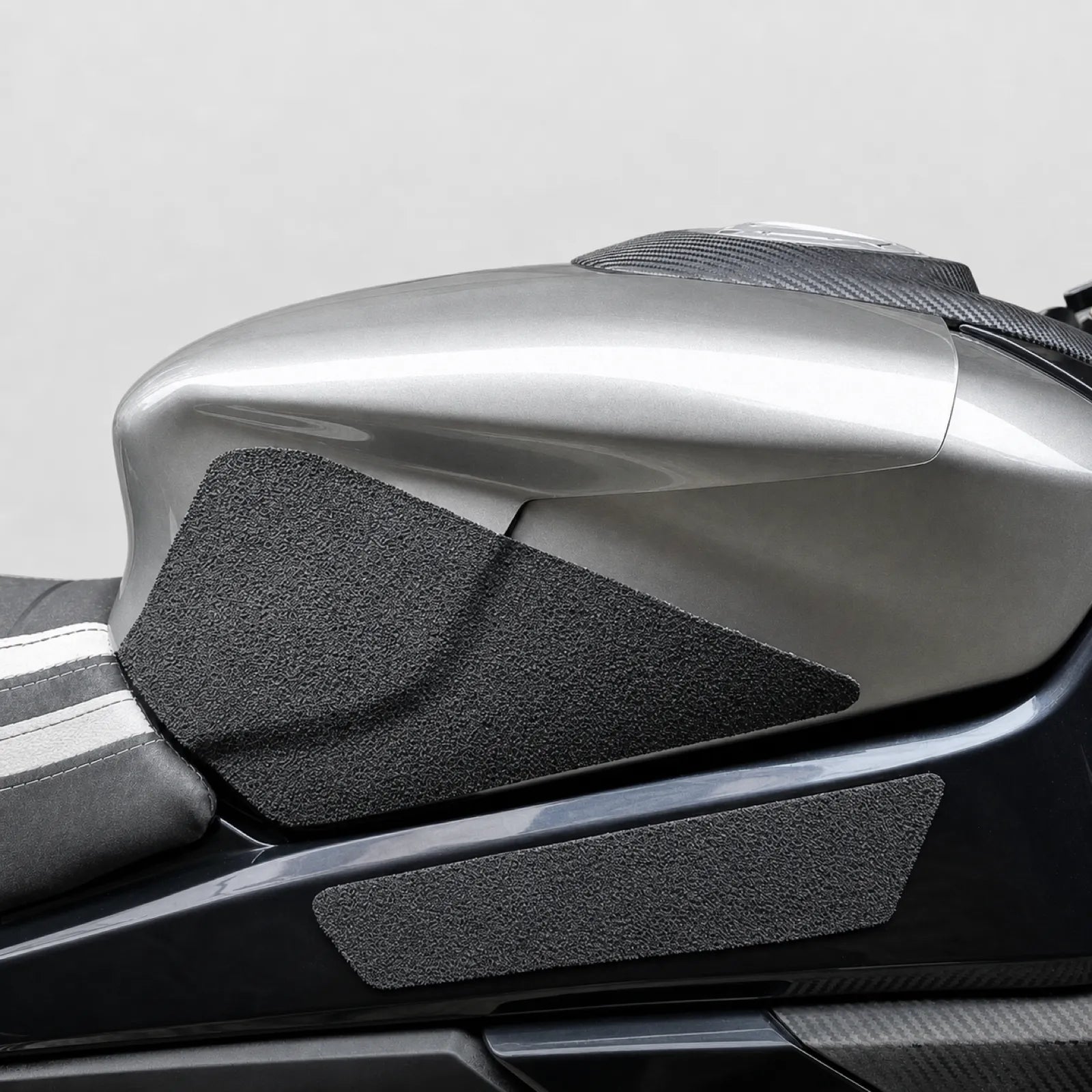 CF 450SR Half-Wrap Tank Cover, photo 6 of 10