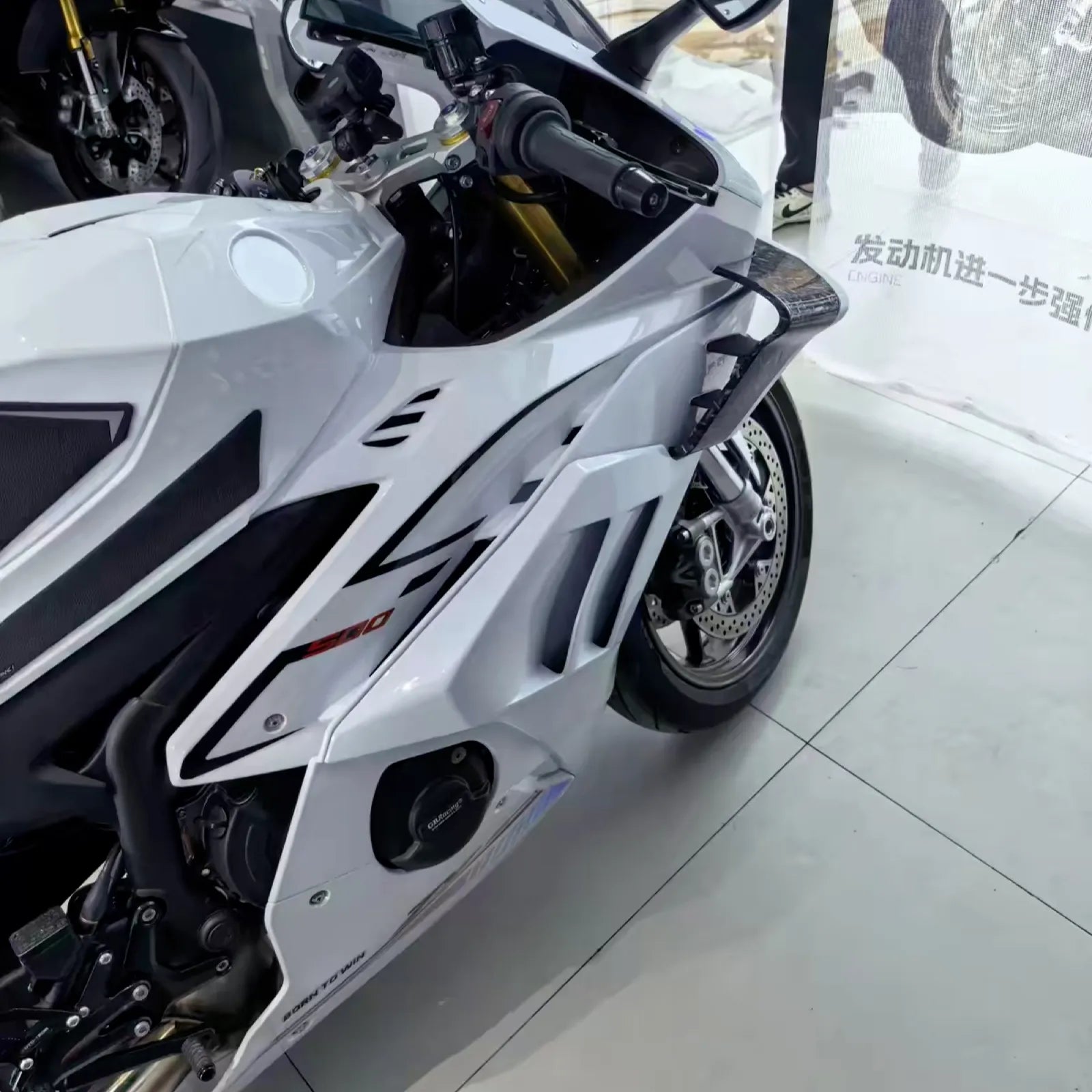 ZX-500RR Shark Fin Side Panel, photo 6 of 13